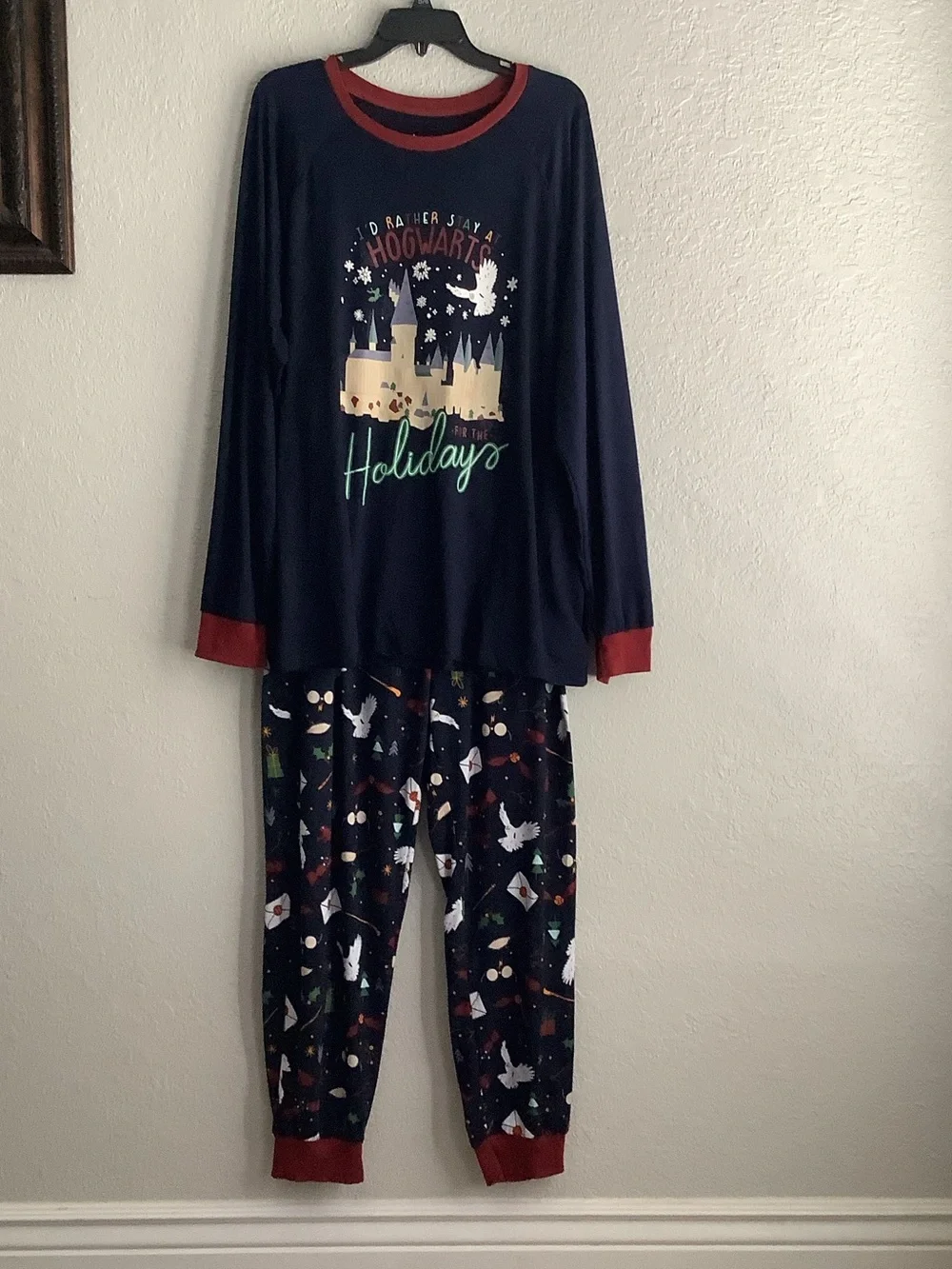 Holiday Graphic Navy & Red Men's Pajama Set